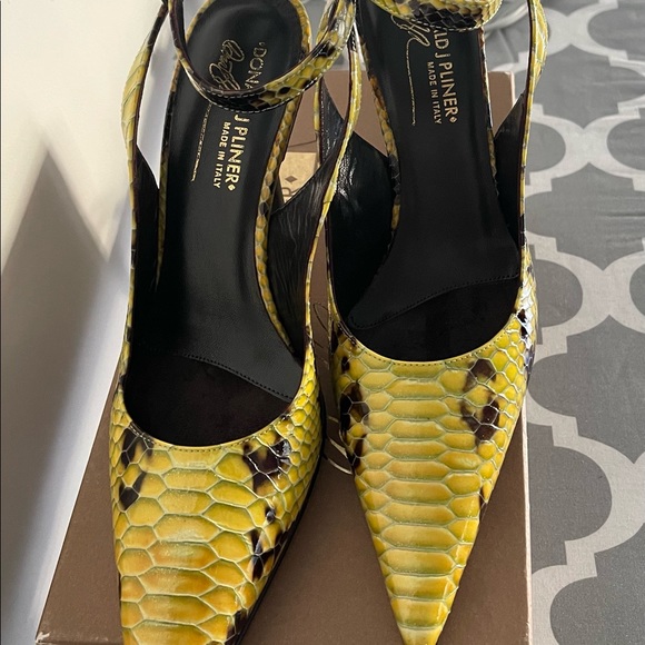Donald J Pliner Pumps python sz 9N NIB - Picture 5 of 11